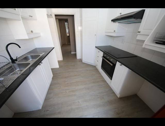 2 BEDROOM APARTMENT FOR SALE IN DUNKELD WEST